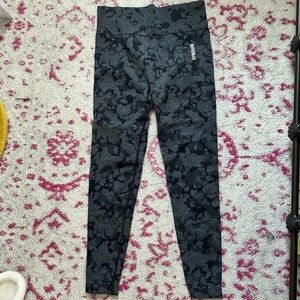 Gym Shark Vital Seemless Leggings in Grey Camo